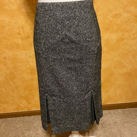 Victoria's Secret Dresses & Skirts - Victoria’s Secret Black and White Tweed Pencil Skirt - Size 10